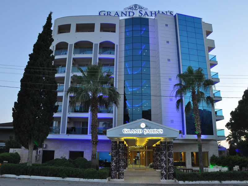 grand sahins hotel kusadasi lord travel