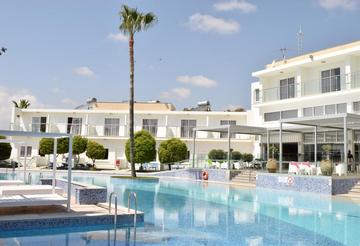 Fedrania Gardens Hotel 2+*